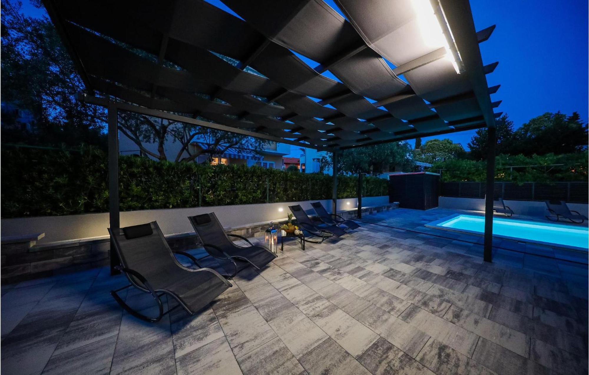 Lovely Apartment In Zadar With Wifi Exterior photo